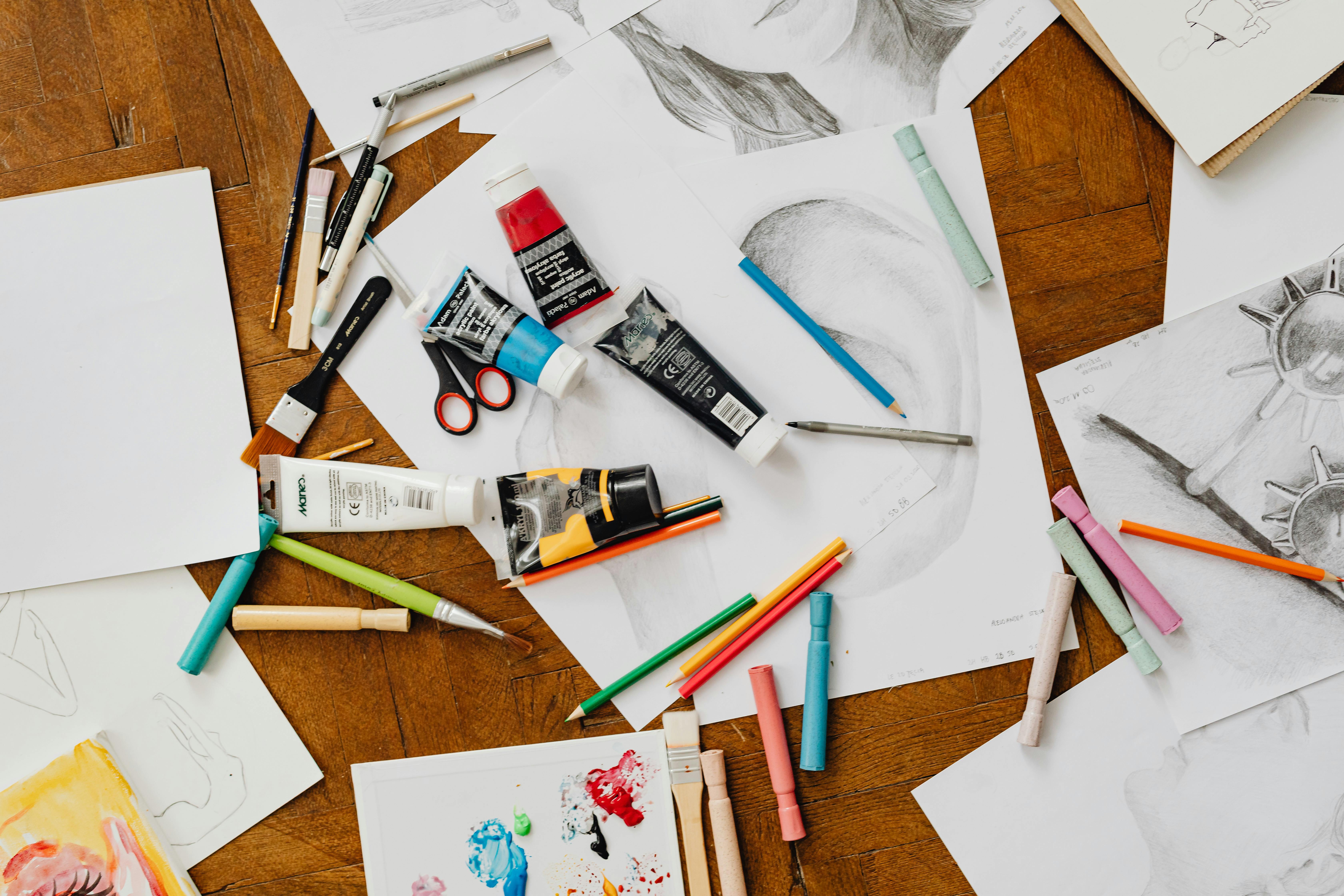 Drawing Materials on the Floor · Free Stock Photo